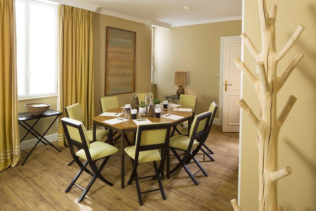 Hotel De France Angerville  Esterno foto