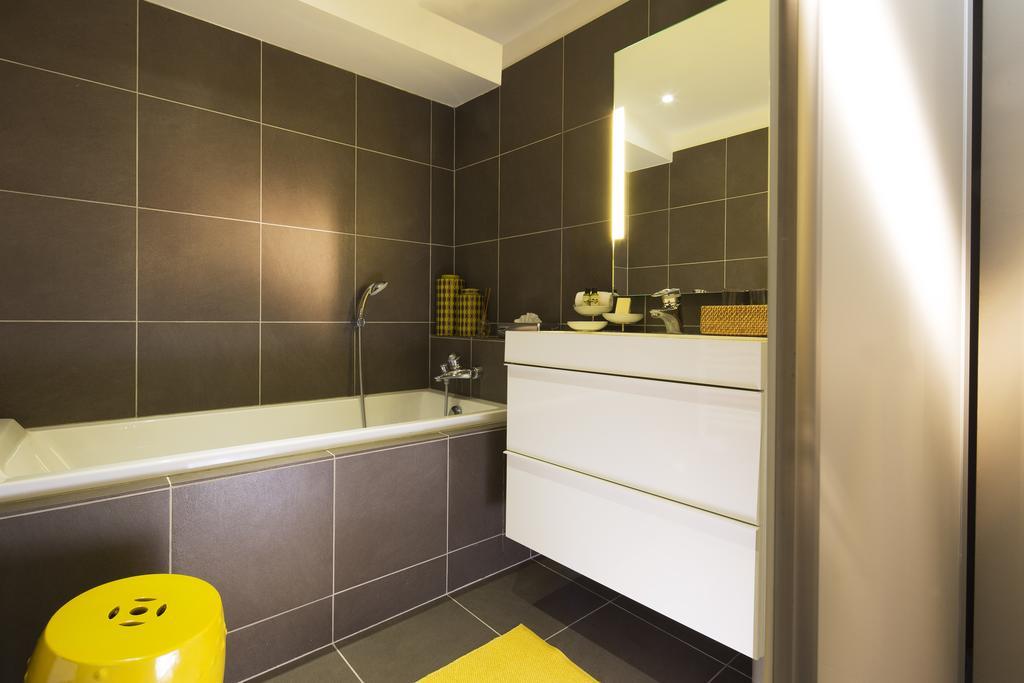 Hotel De France Angerville  Esterno foto